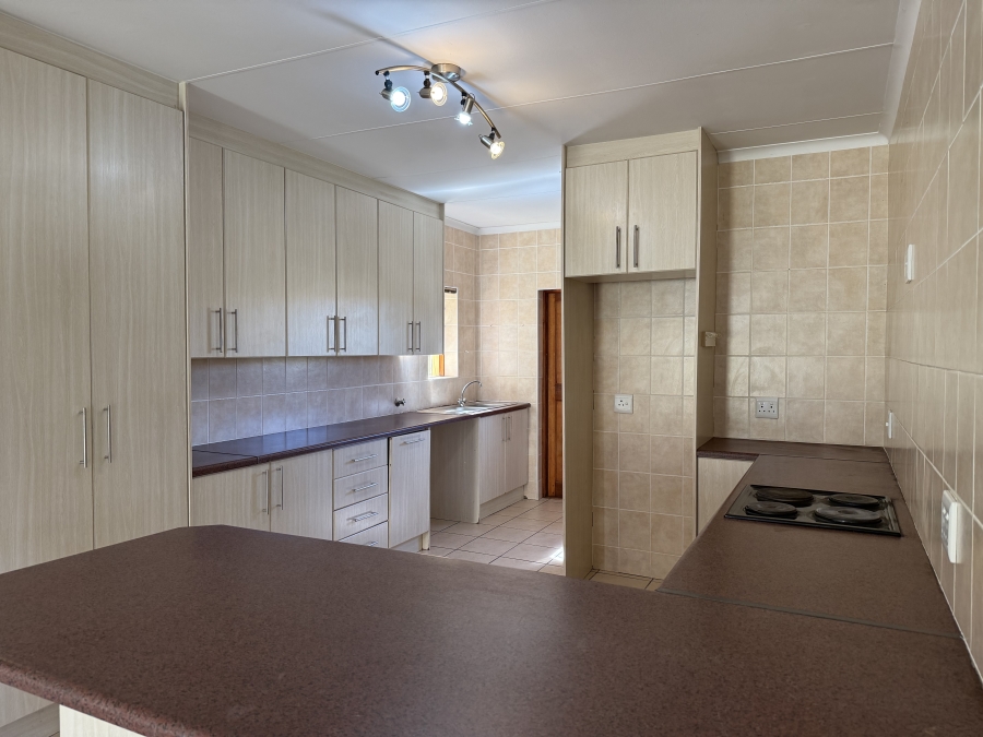 3 Bedroom Property for Sale in Sandbaai Western Cape
